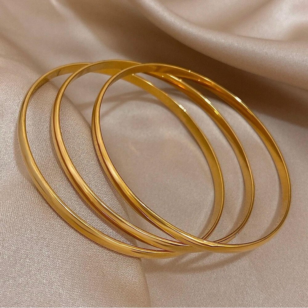 18k Gold Filled Classic Bangle Set for women- Small Size - Picture 6 of 9